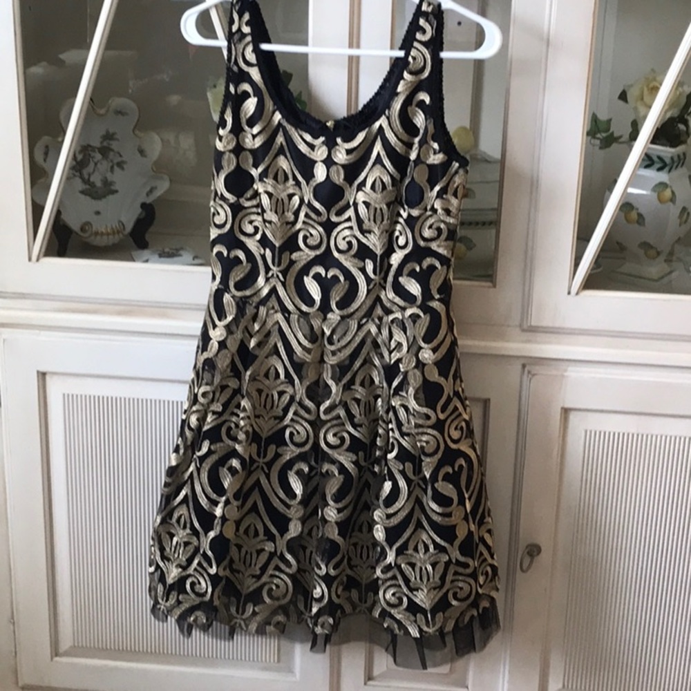 BLACK AND GOLD COCKTAIL DRESS